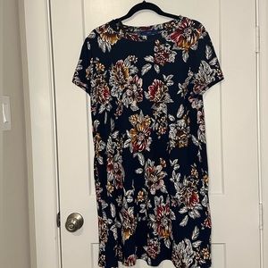 Apt 9 Dress. Size Large.